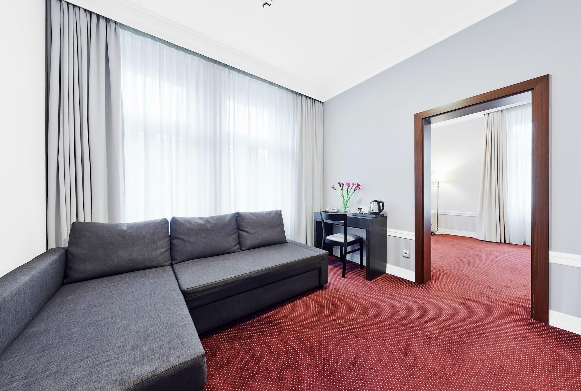 La Boutique Hotell Prag Exteriör bild