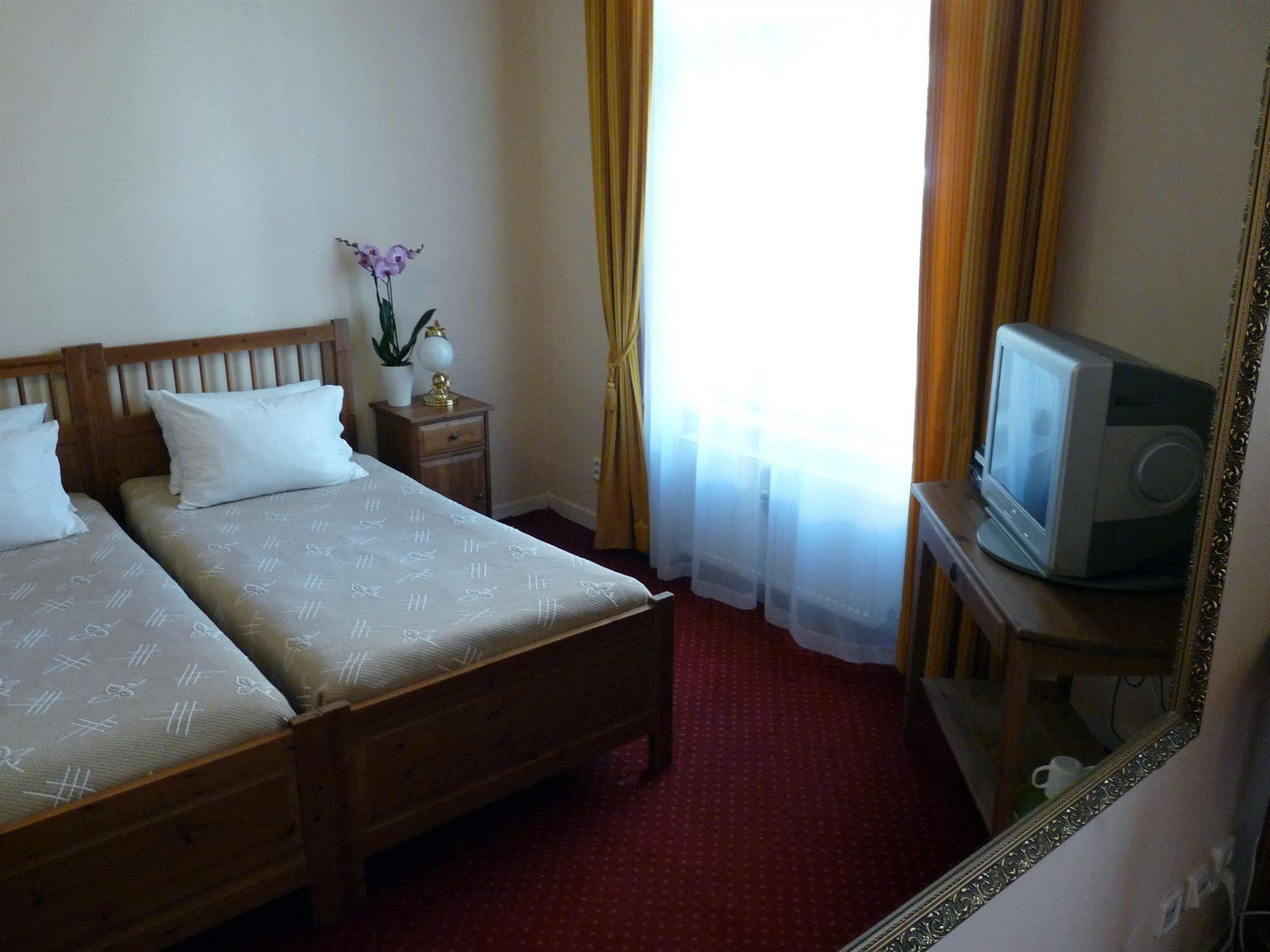 La Boutique Hotell Prag Exteriör bild